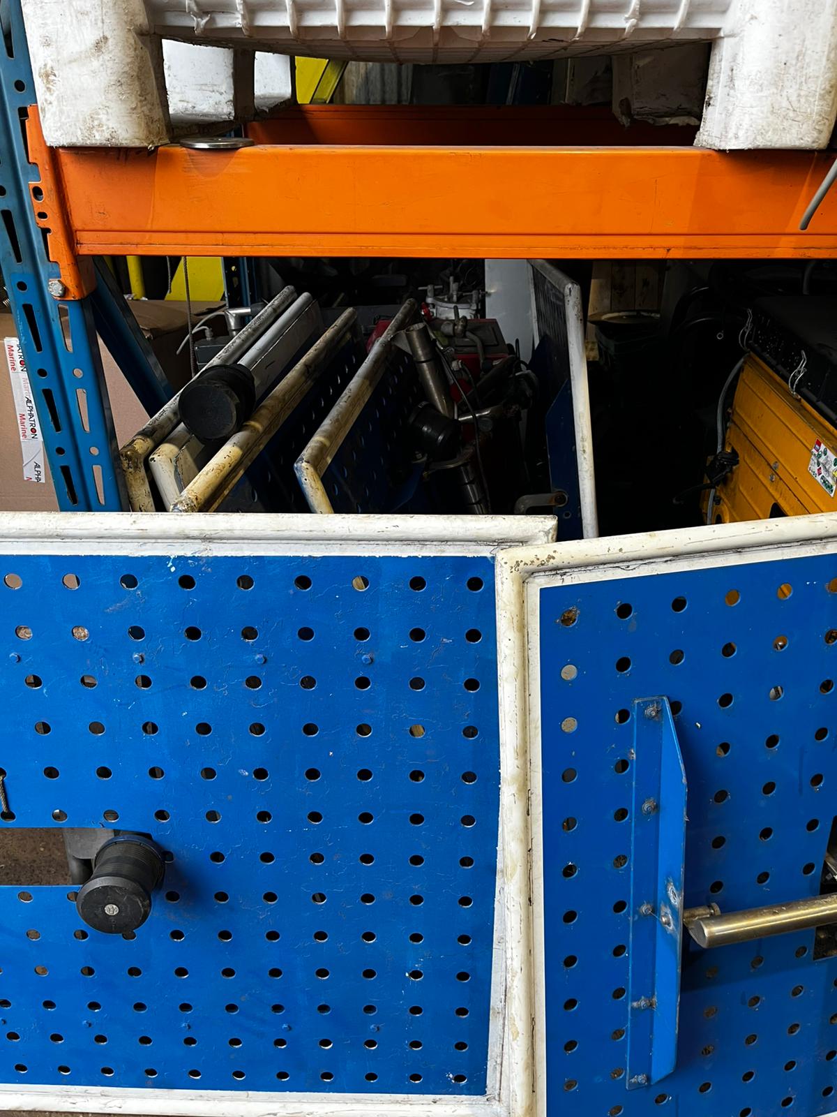 Bakels elektrisch blauw bord